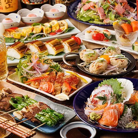 鶏料理と個室の様子